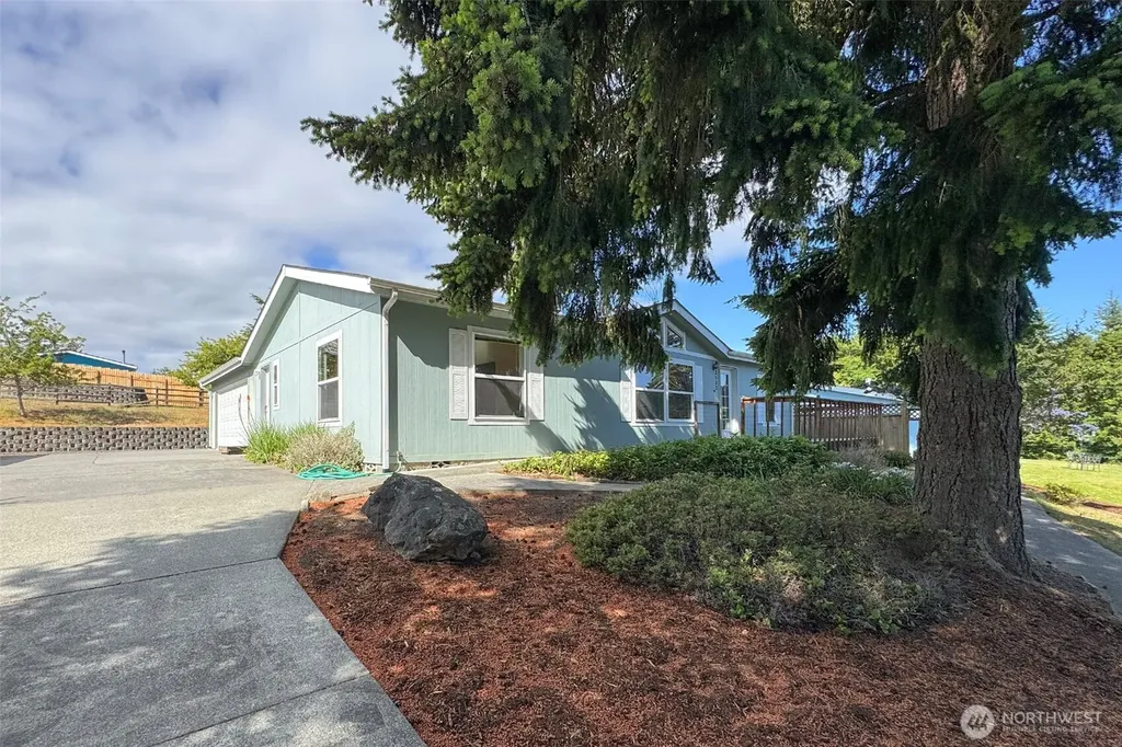 2532 W 16th Street Port Angeles WA 98363