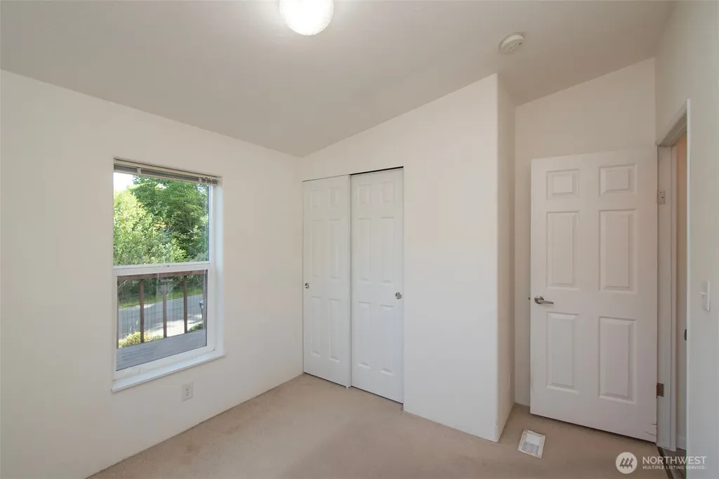 2532 W 16th Street Port Angeles WA 98363