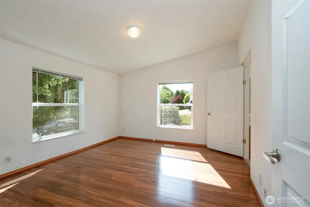 2532 W 16th Street Port Angeles WA 98363