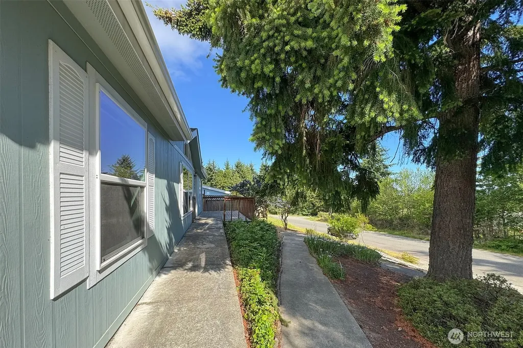 2532 W 16th Street Port Angeles WA 98363