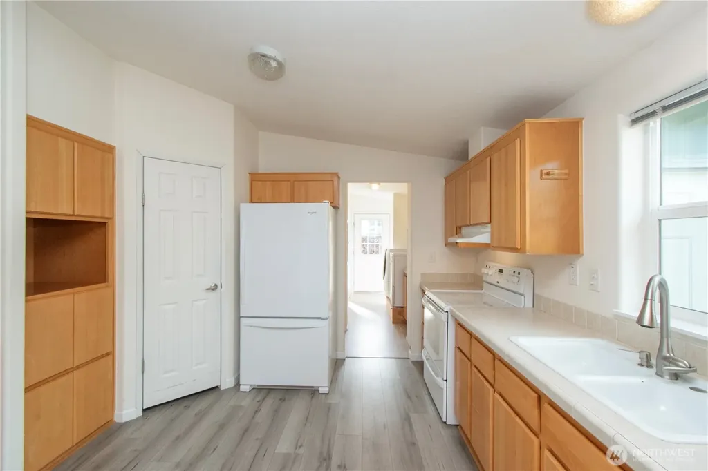 2532 W 16th Street Port Angeles WA 98363