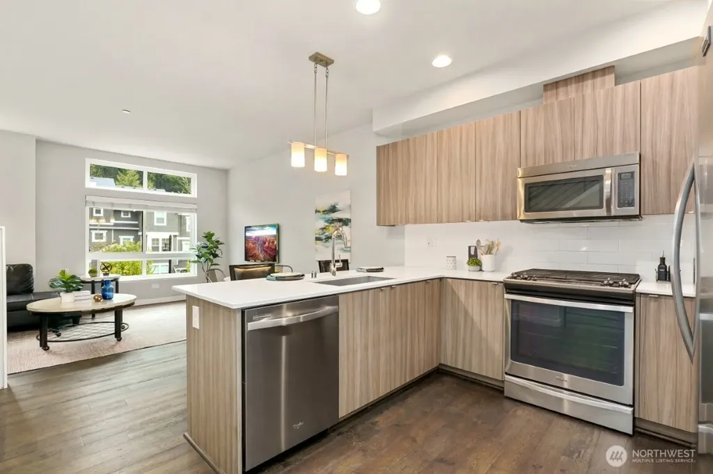 2041 NW Talus Drive Issaquah WA 98027