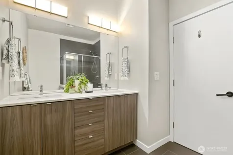 2041 NW Talus Drive Issaquah WA 98027