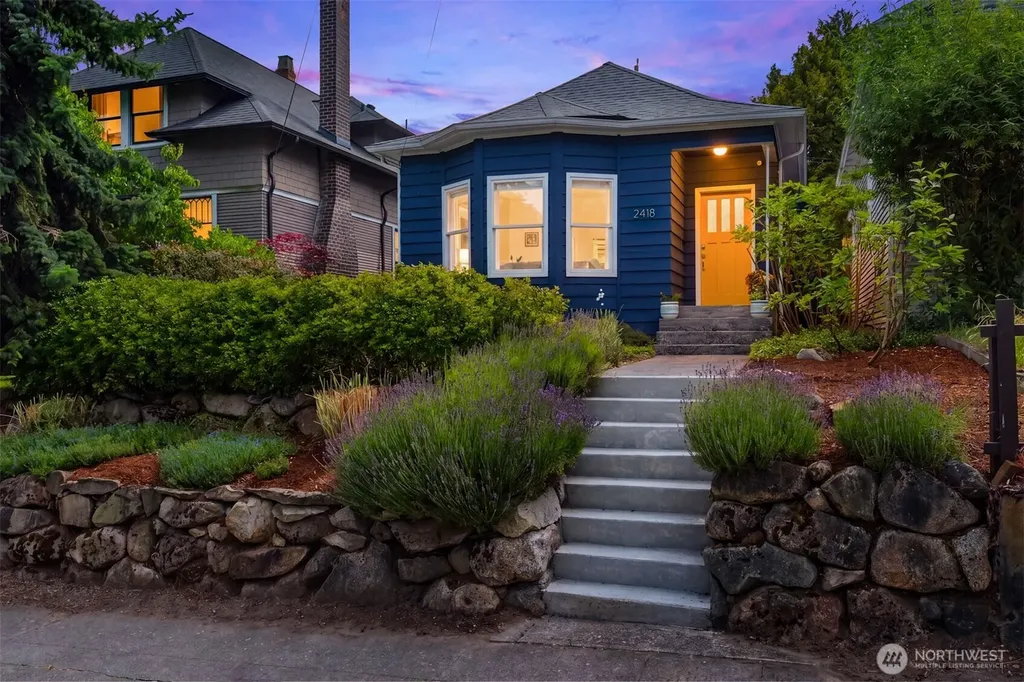 2418 Queen Anne Avenue N Seattle WA 98109