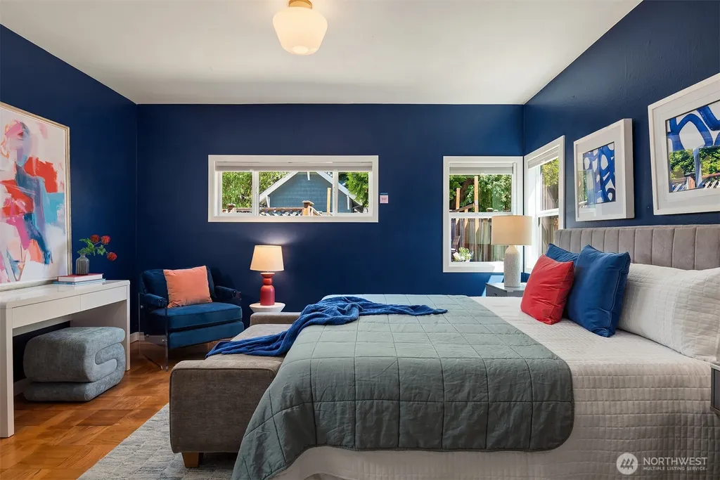 2418 Queen Anne Avenue N Seattle WA 98109