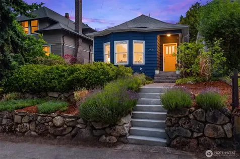 2418 Queen Anne Avenue N Seattle WA 98109