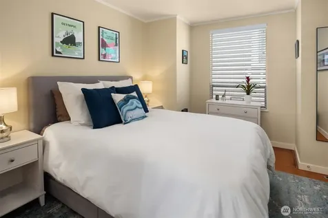 2418 Queen Anne Avenue N Seattle WA 98109