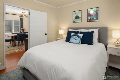 2418 Queen Anne Avenue N Seattle WA 98109