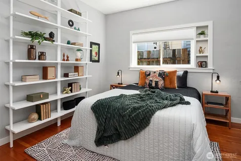 2418 Queen Anne Avenue N Seattle WA 98109