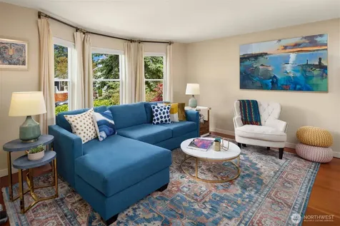 2418 Queen Anne Avenue N Seattle WA 98109