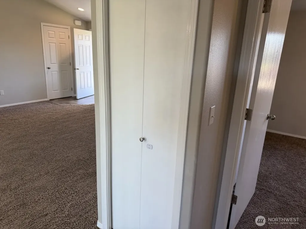 1316 W Electra Street Moses Lake WA 98837