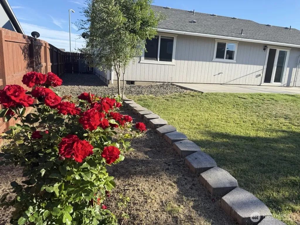 1316 W Electra Street Moses Lake WA 98837