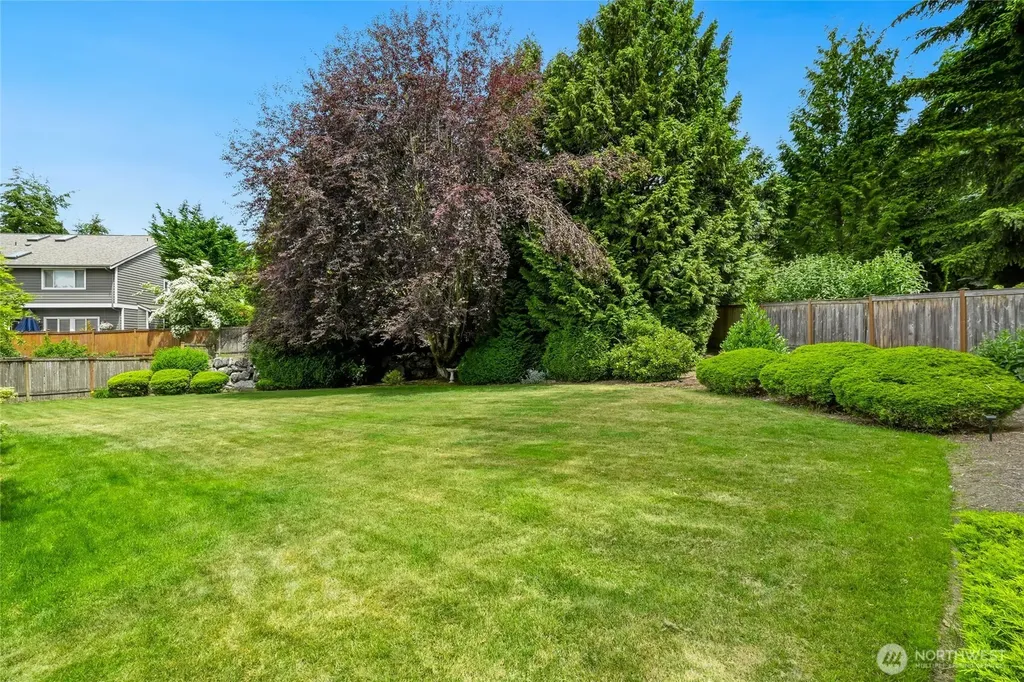 7634 116th Court SE Newcastle WA 98056