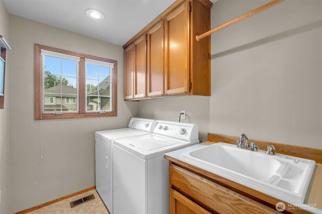 15454 SE 67th Street Bellevue WA 98006