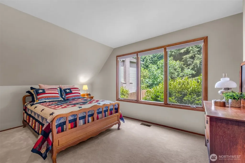 15454 SE 67th Street Bellevue WA 98006