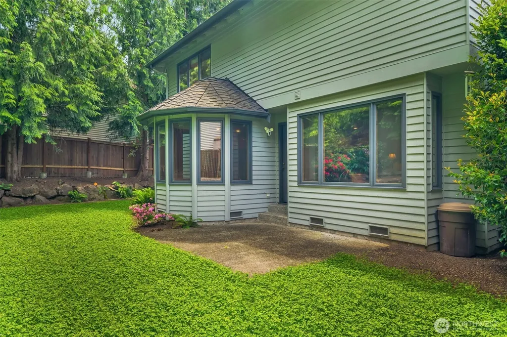 15454 SE 67th Street Bellevue WA 98006