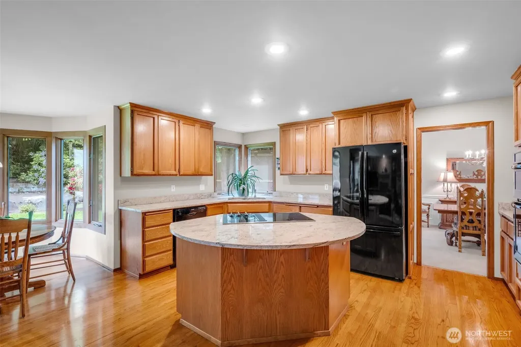15454 SE 67th Street Bellevue WA 98006