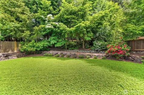 15454 SE 67th Street Bellevue WA 98006