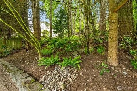 15454 SE 67th Street Bellevue WA 98006