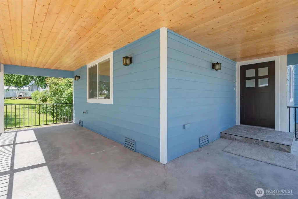 209 W Ash Street Waterville WA 98858