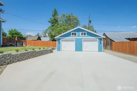 209 W Ash Street Waterville WA 98858