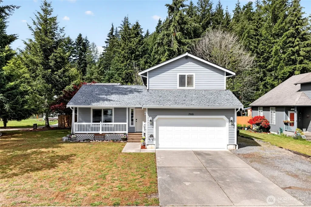 700 Kelsey Lane E Eatonville WA 98328