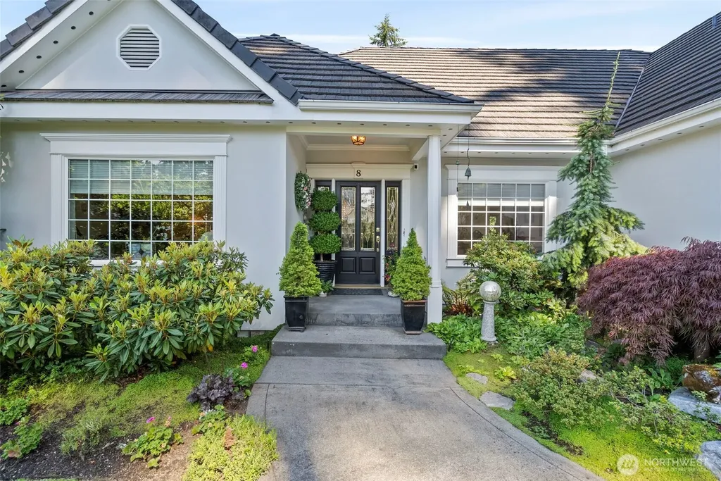 7201 Holly Hedge SW Lakewood WA 98499