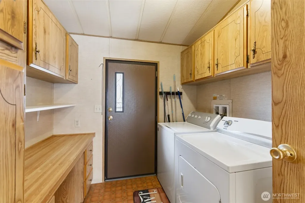 1713 Cooks Hill Road Centralia WA 98531