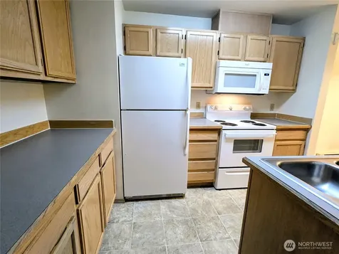 9825 18th Avenue W Everett WA 98204