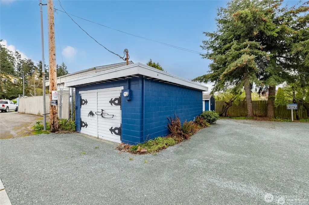 117 N Third Street La Conner WA 98257
