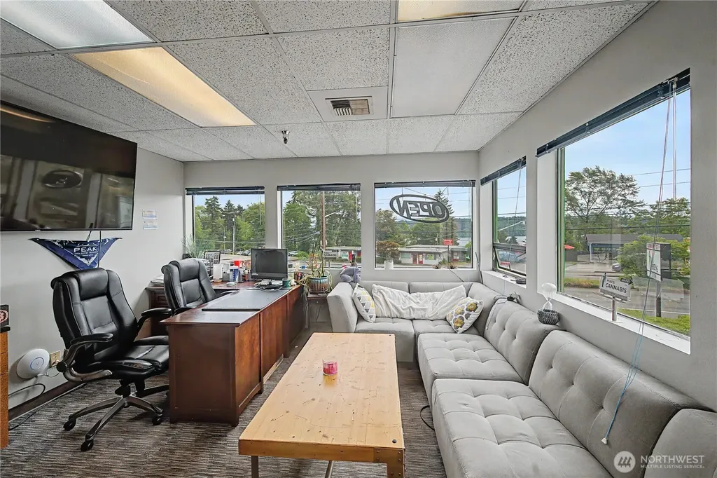 15029 Bothell Way NE Lake Forest Park WA 98155
