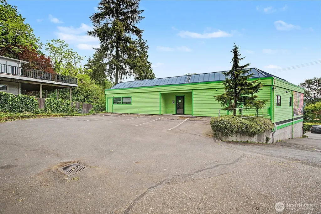 15029 Bothell Way NE Lake Forest Park WA 98155