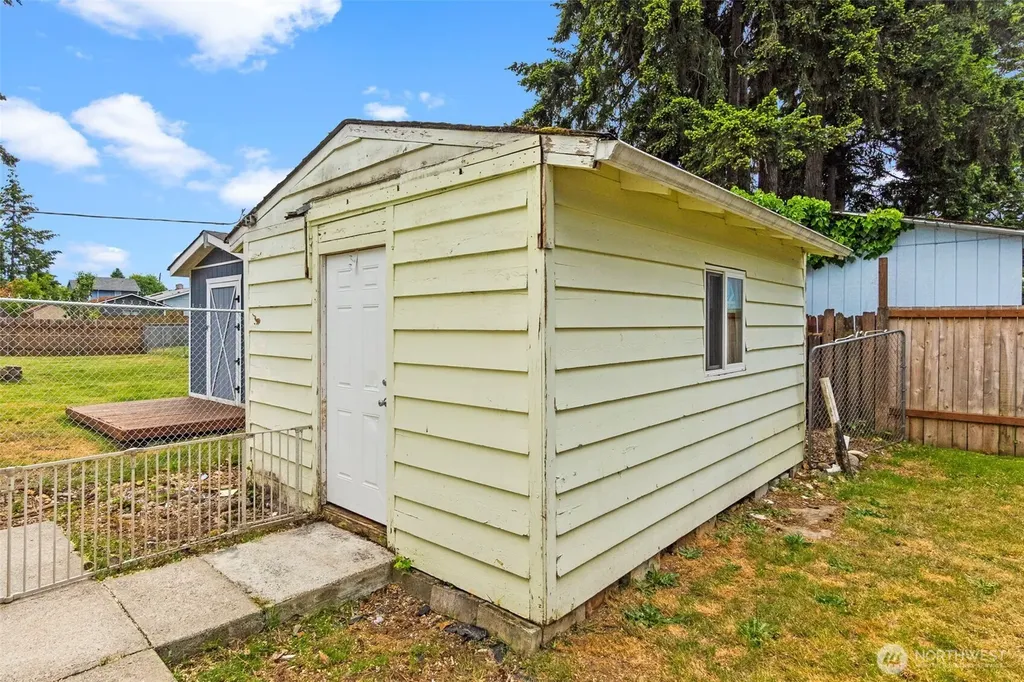 1624 Hume Street S Tacoma WA 98444