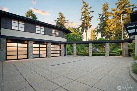 9632 Lake Washington Blvd NE Bellevue WA 98004