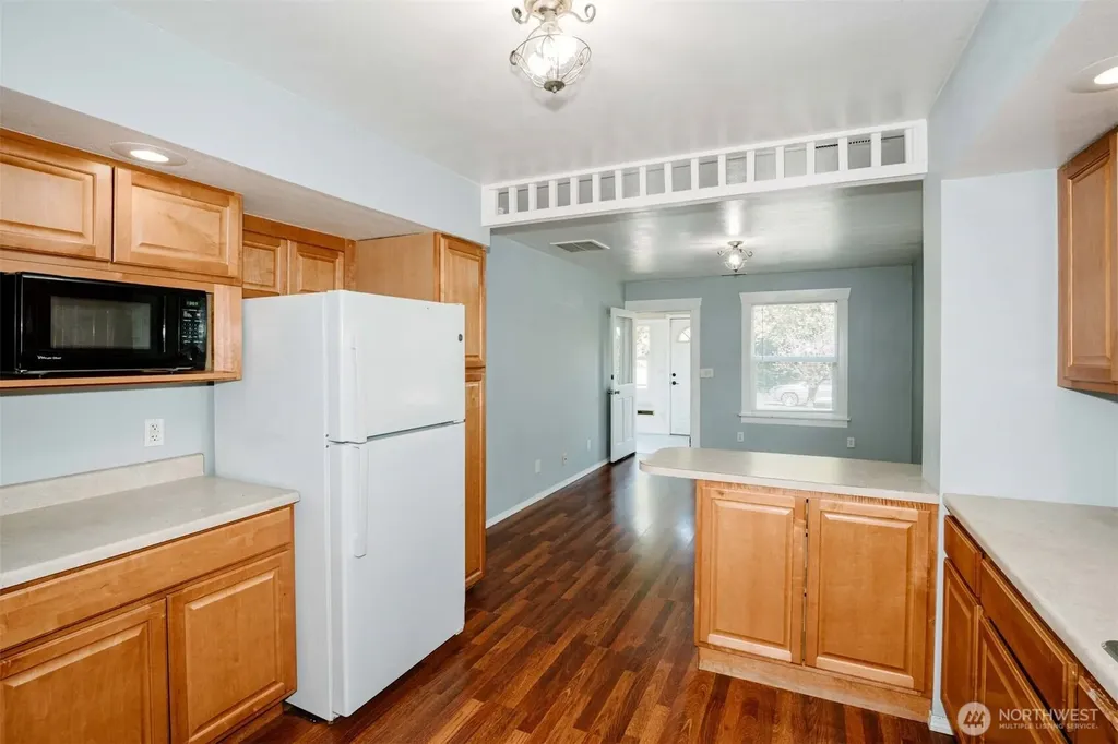 2218 Summit Avenue Everett WA 98201