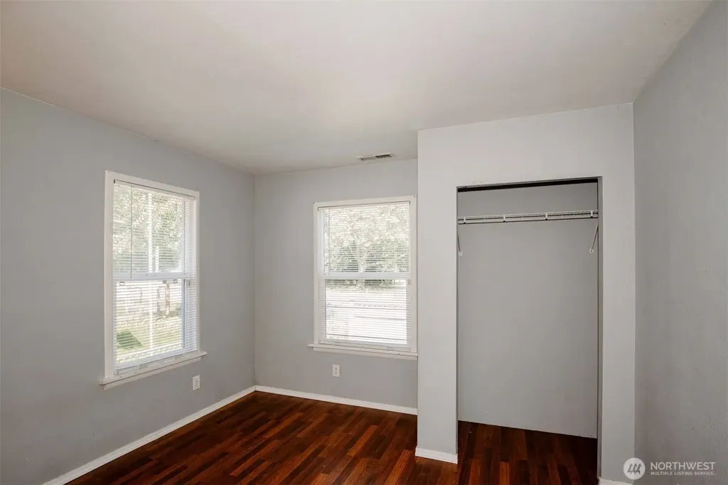 2218 Summit Avenue Everett WA 98201