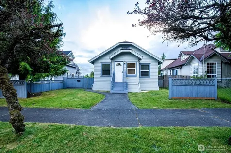 2218 Summit Avenue Everett WA 98201