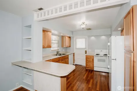 2218 Summit Avenue Everett WA 98201