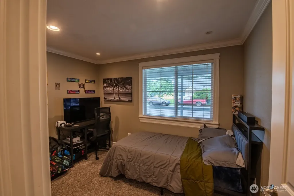 13716 59th Avenue SE Everett WA 98208