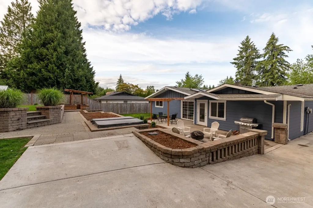 13716 59th Avenue SE Everett WA 98208