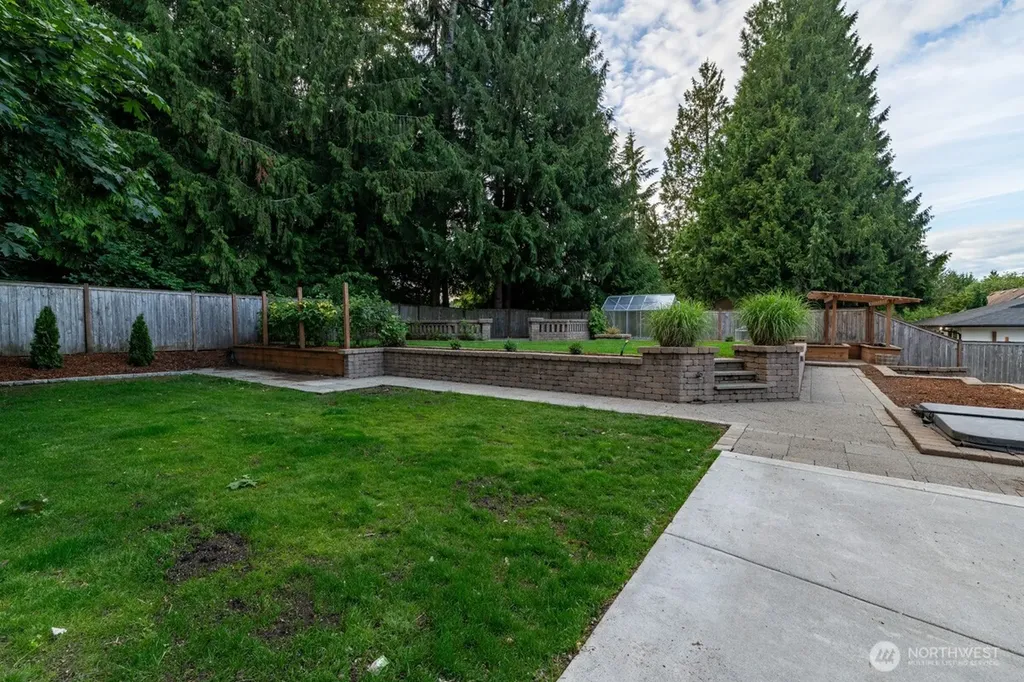 13716 59th Avenue SE Everett WA 98208