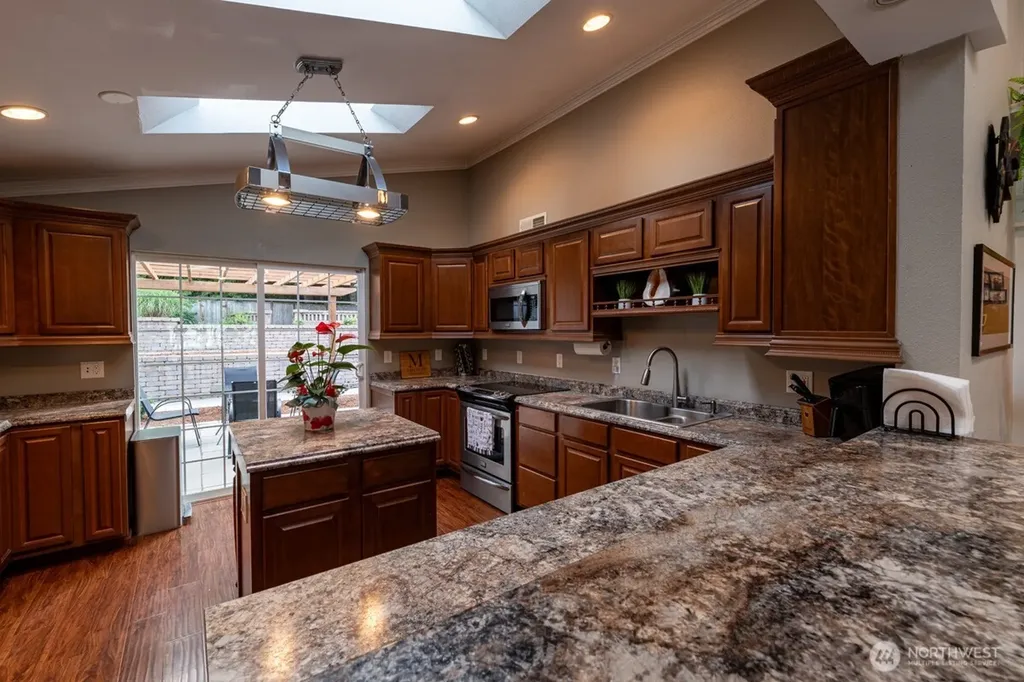 13716 59th Avenue SE Everett WA 98208