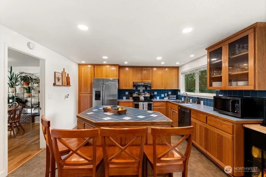 8130 69th Avenue SW Lakewood WA 98499
