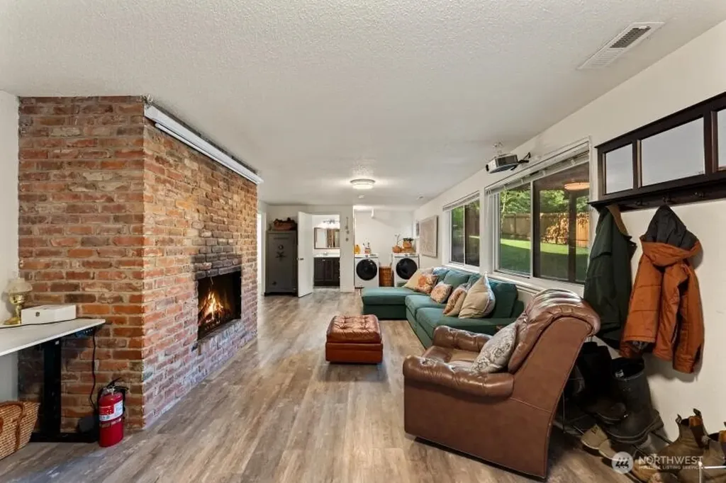 8130 69th Avenue SW Lakewood WA 98499