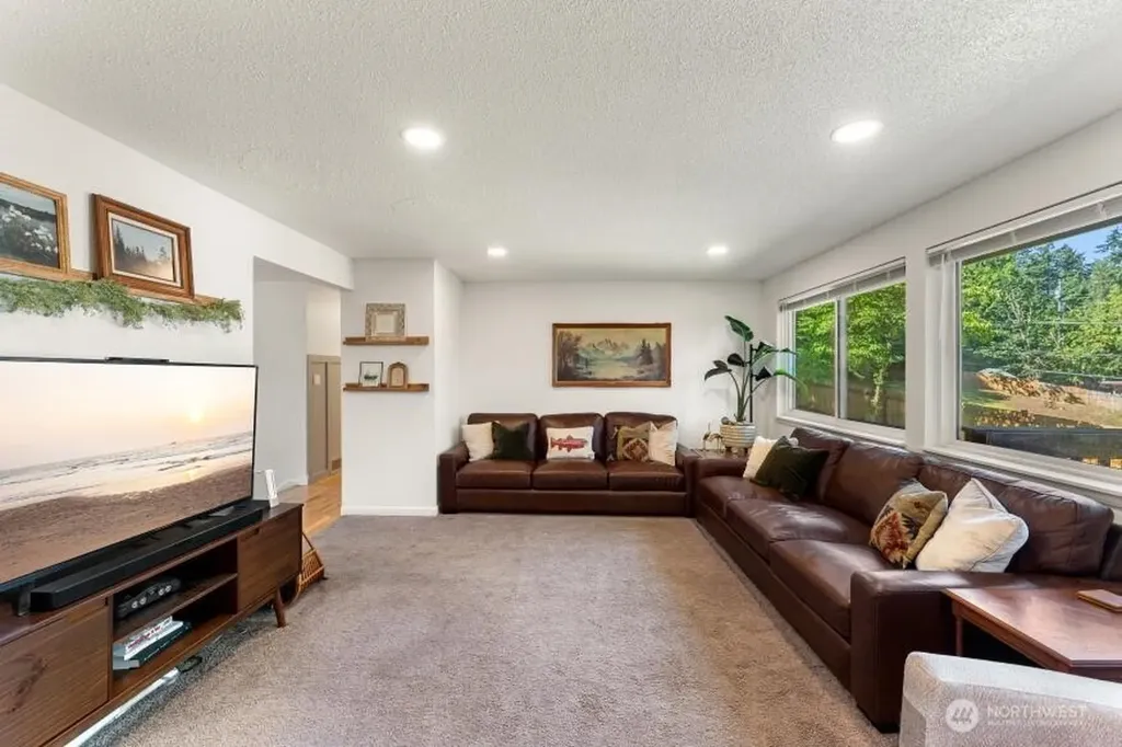 8130 69th Avenue SW Lakewood WA 98499
