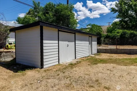 1013 River Drive Coulee Dam WA 99116