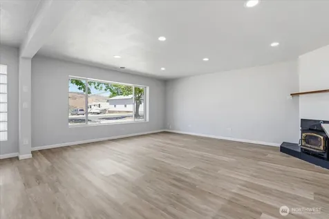 1013 River Drive Coulee Dam WA 99116