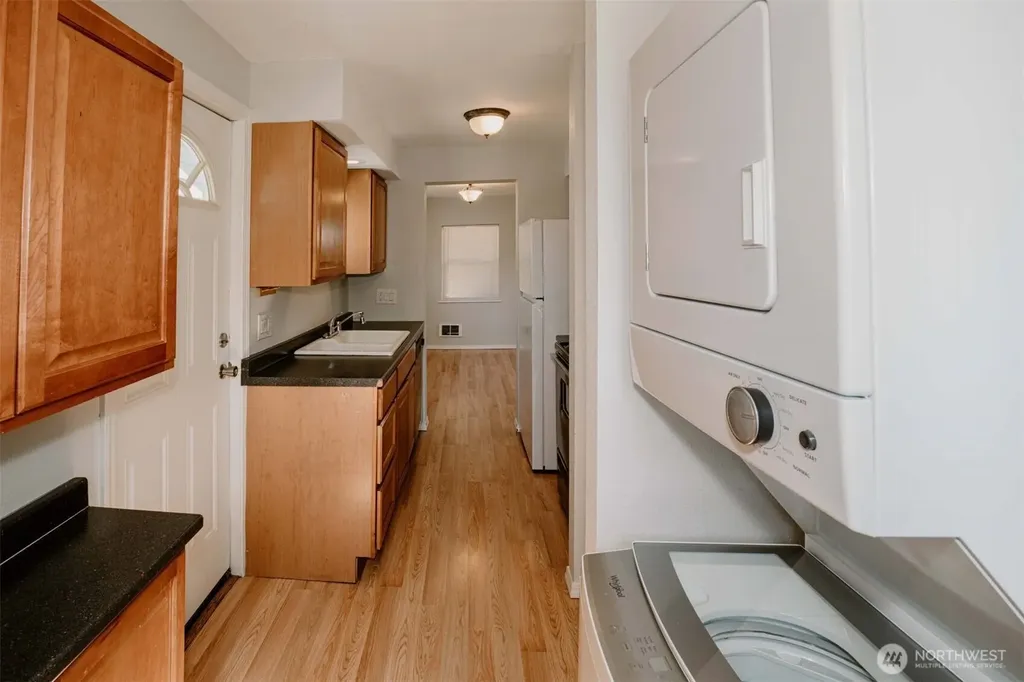 2220 Summit Avenue Everett WA 98201