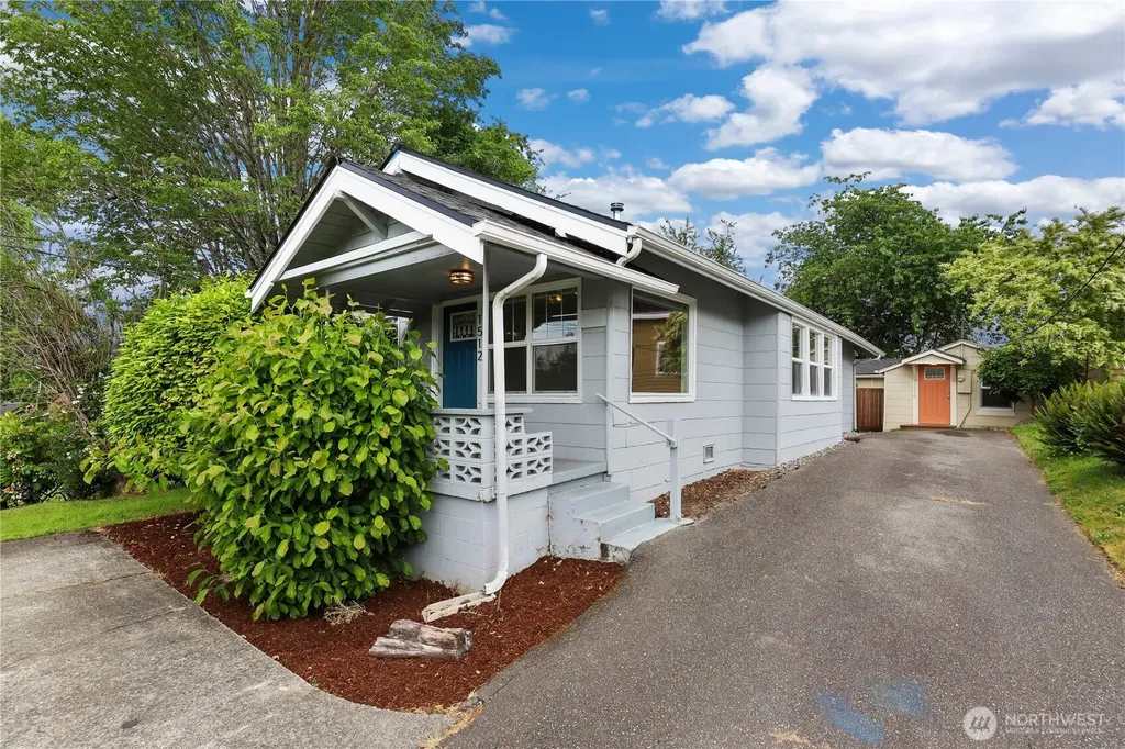 1512 Naval Avenue Bremerton WA 98312