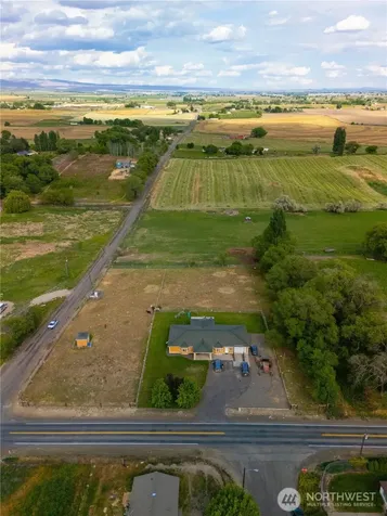 1811 Beam Road Granger WA 98932